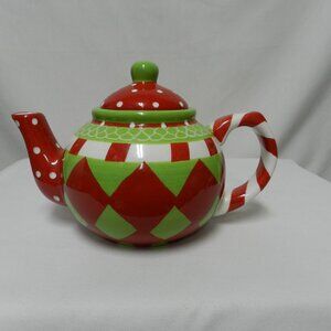 Home Essentials Christmas Ceramic Tea Pot red green Polka Dot geometric 56oz